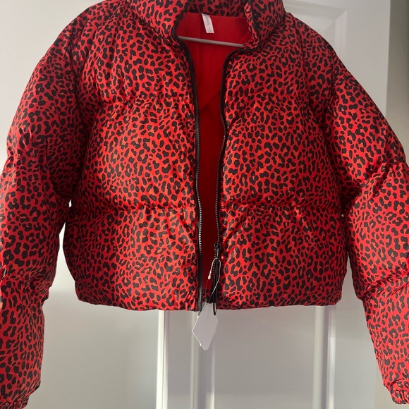Red and Black Leopard Print Puffer‎ Jacket - Picture 1 of 3